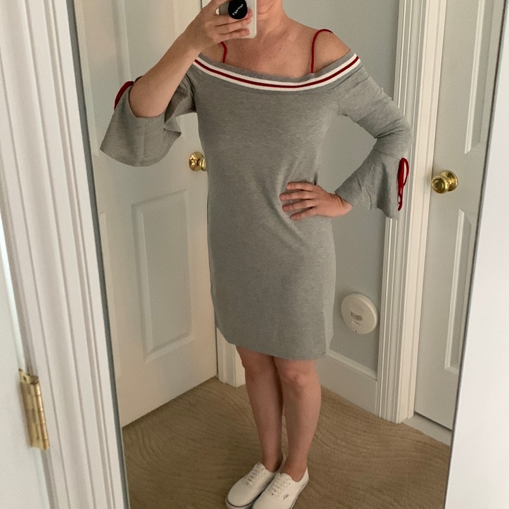 Adorable dress!